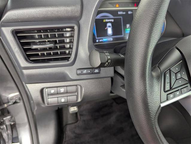 Photo of 2024 Gun Metallic Nissan Leaf