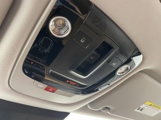 Photo of 2025 Dark Ocean Blue Kia Seltos