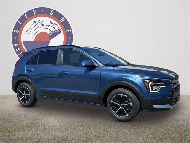 Photo of 2025 Bluee Kia Niro