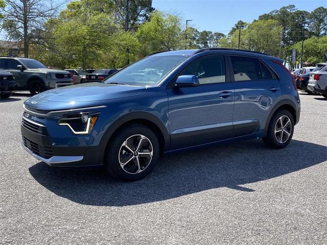Photo of 2025 Bluee Kia Niro