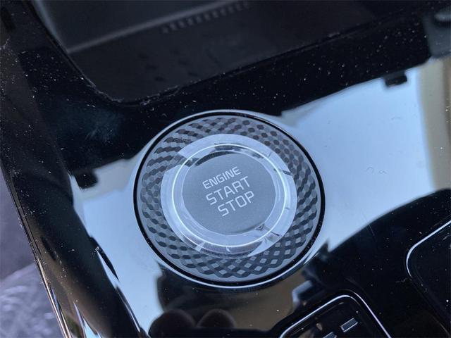 Photo of 2025 Bluee Kia Niro