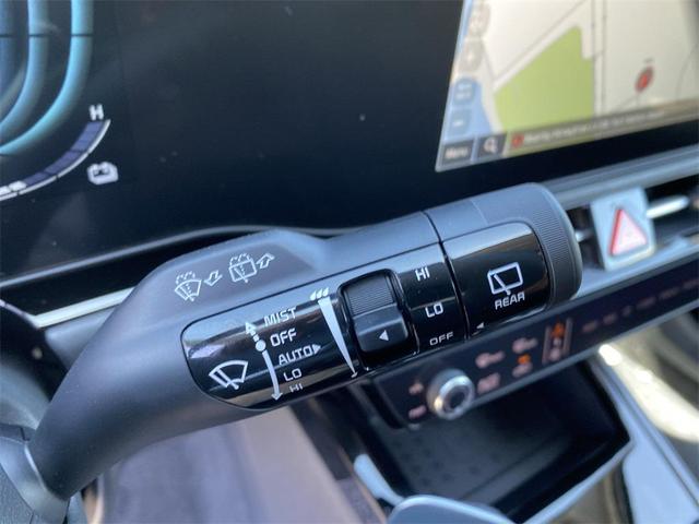 Photo of 2025 Bluee Kia Niro