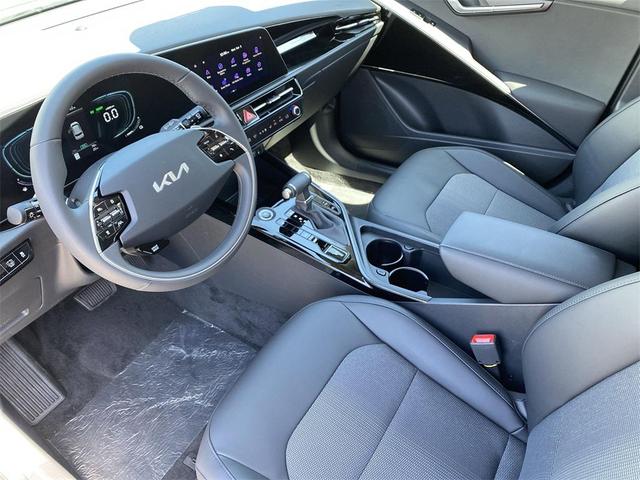 Photo of 2025 Bluee Kia Niro