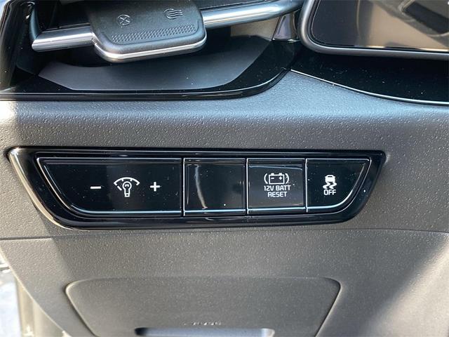 Photo of 2025 Bluee Kia Niro