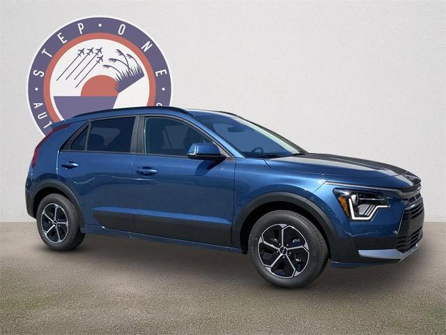 Photo of 2025 Bluee Kia Niro