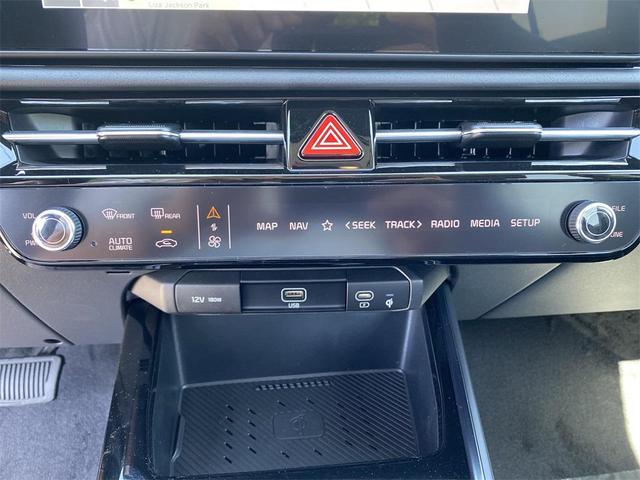 Photo of 2025 Bluee Kia Niro