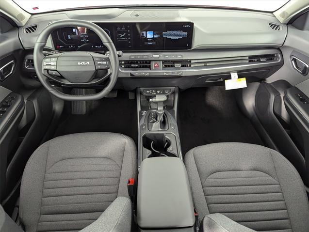 Photo of 2025 Currant Red Kia K4