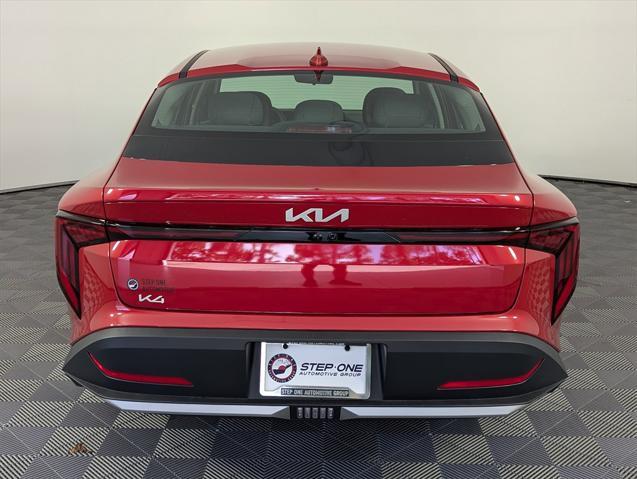 Photo of 2025 Currant Red Kia K4