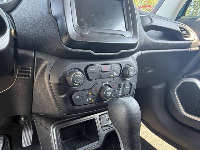 Photo of 2021 Metallic Jeep Renegade