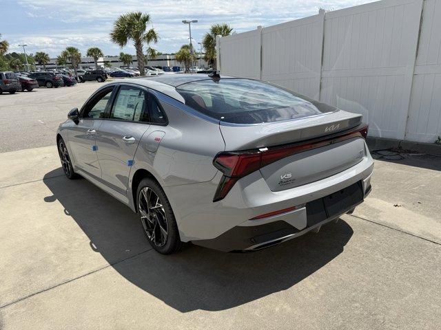 Photo of 2025 Wolf Gray Kia K5