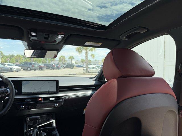 Photo of 2025 Wolf Gray Kia K5