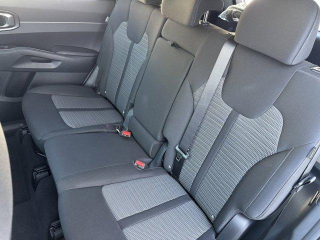 Photo of 2025 Metal Kia Sorento