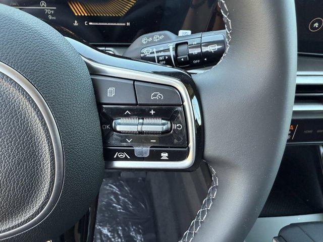 Photo of 2025 Ebony Black Kia Sorento