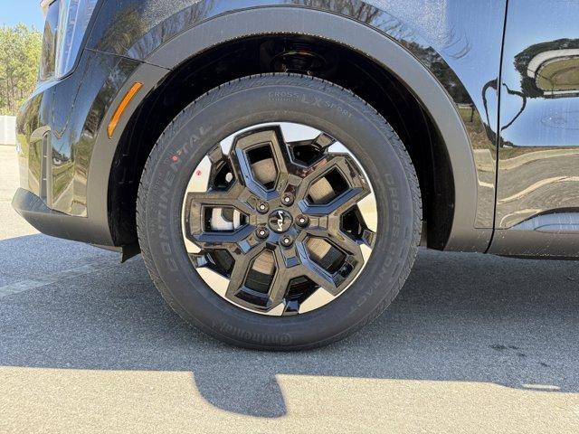 Photo of 2025 Ebony Black Kia Sorento