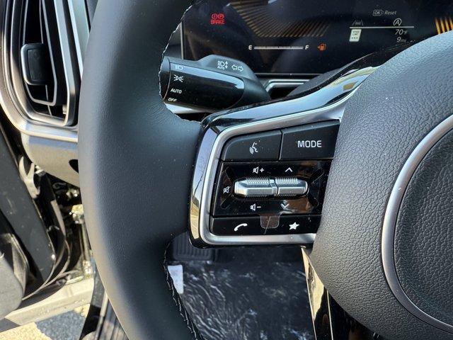 Photo of 2025 Ebony Black Kia Sorento