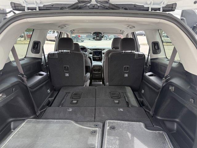 Photo of 2023 Bright White Clearcoat Jeep Grand Cherokee L