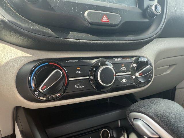 Photo of 2020 Sparkling Silver Kia Soul