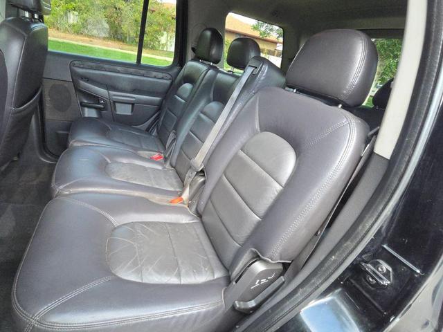 Photo of 2003 Black Clearcoat Ford Explorer Sport