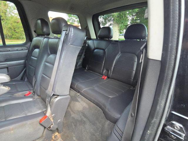 Photo of 2003 Black Clearcoat Ford Explorer Sport