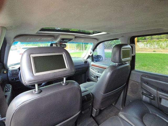 Photo of 2003 Black Clearcoat Ford Explorer Sport