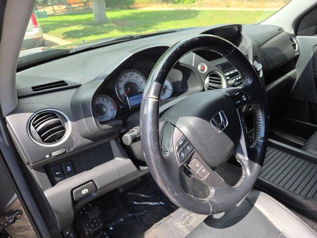 Photo of 2013 Polished Metal Metallic Honda Pilot