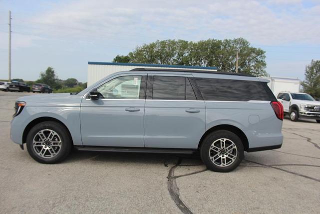 Photo of 2025 Glacier Gray Metallic Ford Expedition Max
