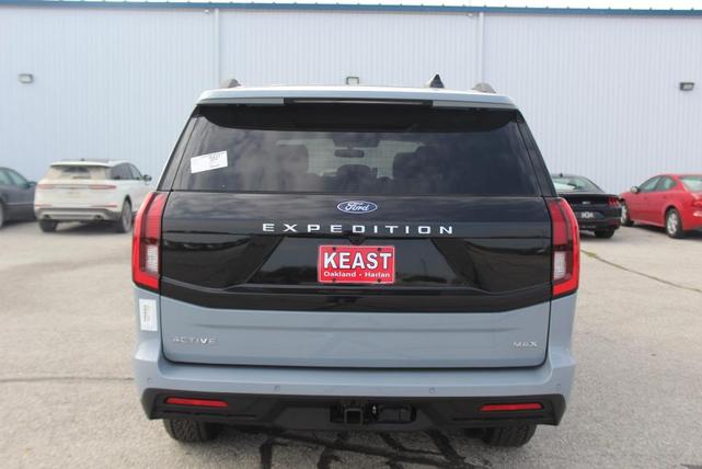 Photo of 2025 Glacier Gray Metallic Ford Expedition Max