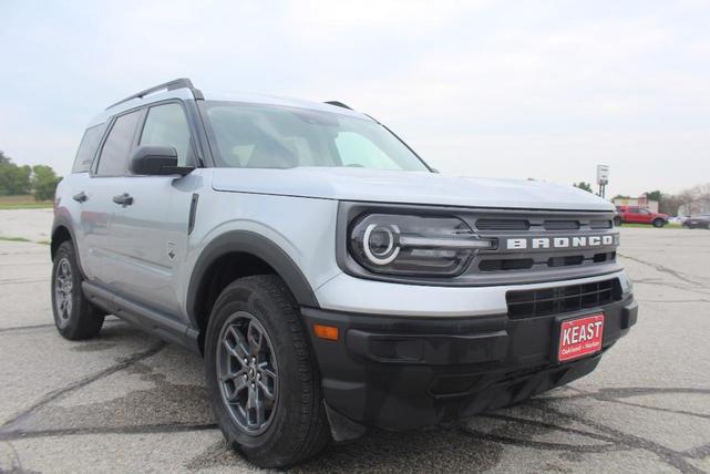 Photo of 2023 Iconic Silver Metallic Ford Bronco Sport
