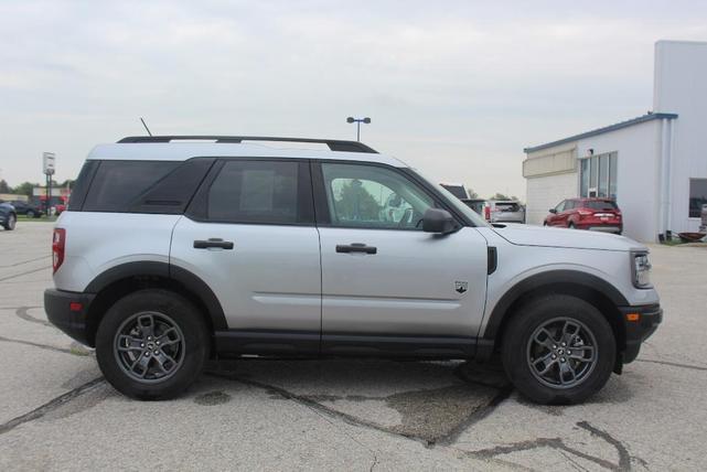 Photo of 2023 Iconic Silver Metallic Ford Bronco Sport