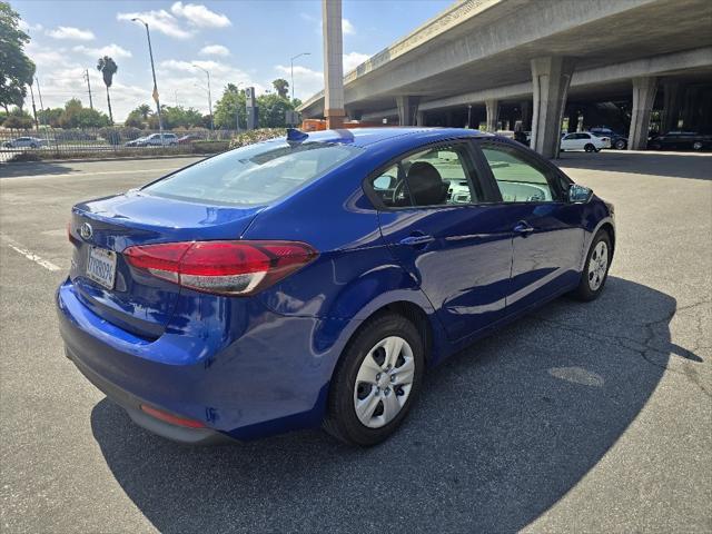 Photo of 2017 Deep Sea Blue Kia Forte