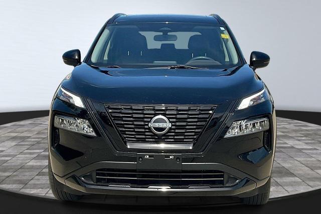 Photo of 2023 Black Nissan Rogue