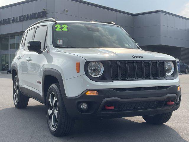 Photo of 2022 Alpine White Clearcoat Jeep Renegade