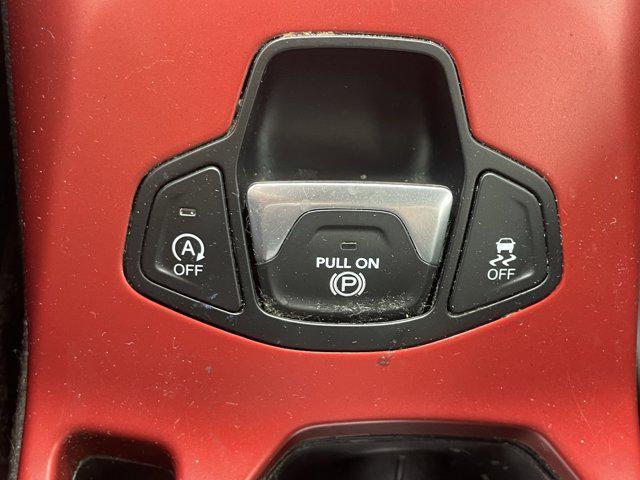 Photo of 2022 Alpine White Clearcoat Jeep Renegade