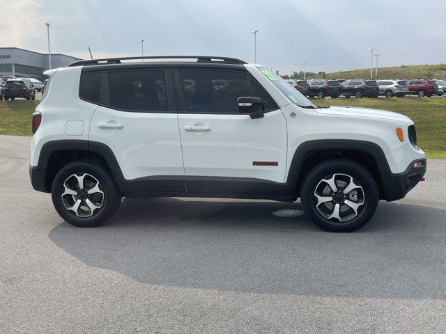 Photo of 2022 Alpine White Clearcoat Jeep Renegade