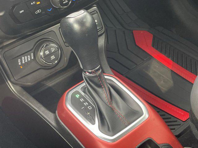 Photo of 2022 Alpine White Clearcoat Jeep Renegade