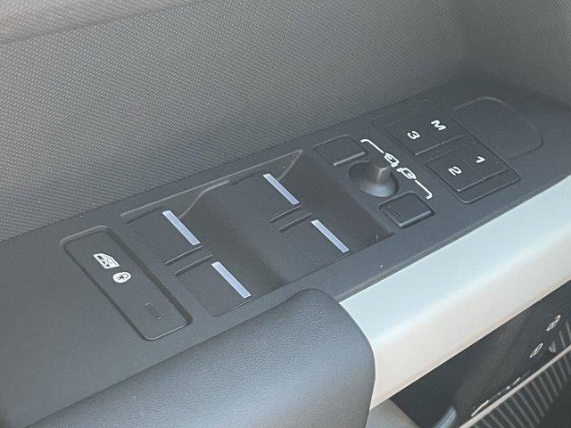 Photo of 2024 Fuji White Land Rover Defender