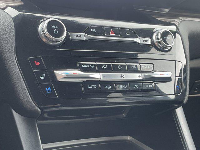 Photo of 2023 Silver Metallic Ford Explorer