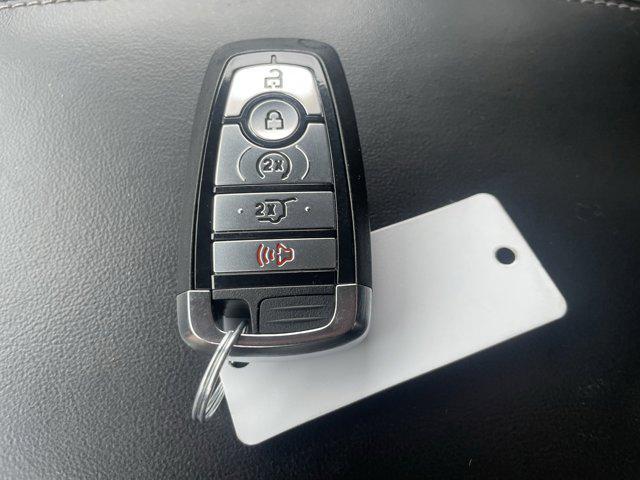 Photo of 2023 Silver Metallic Ford Explorer