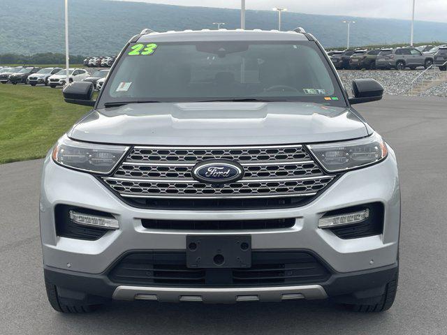 Photo of 2023 Silver Metallic Ford Explorer