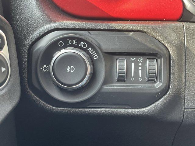 Photo of 2019 Granite Crystal Metallic Clearcoat Jeep Wrangler Unlimited