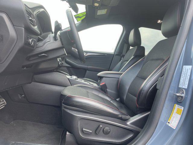 Photo of 2024 Vapor Blue Ford Escape