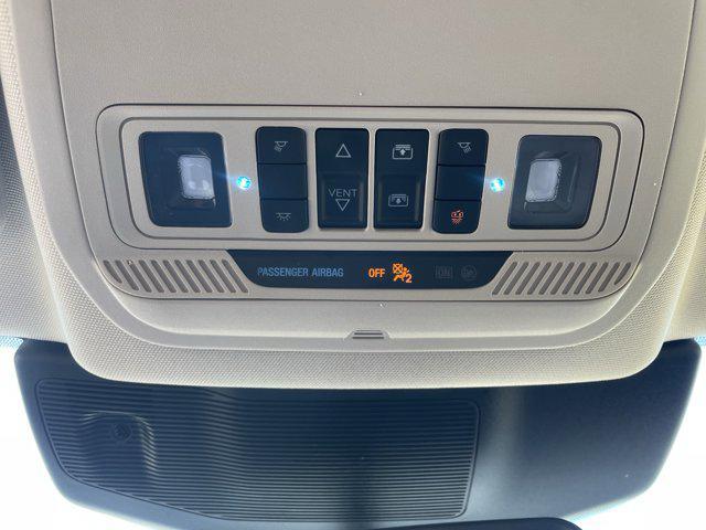 Photo of 2022 Star White Metallic Tri-Coat Ford Explorer