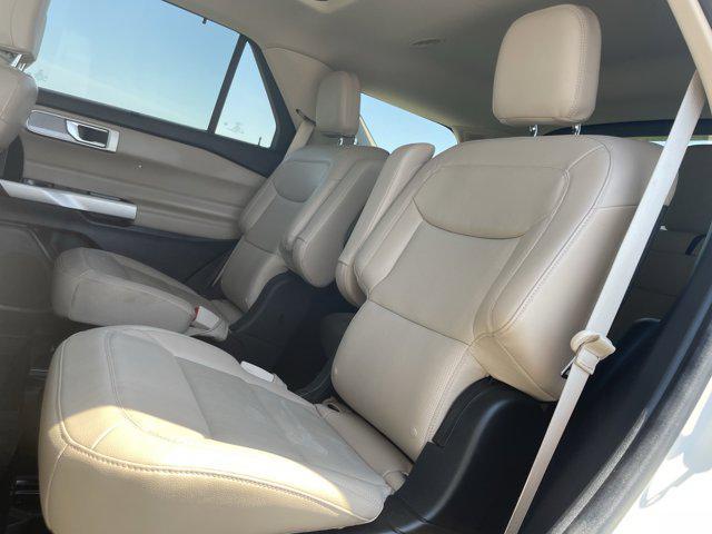 Photo of 2022 Star White Metallic Tri-Coat Ford Explorer