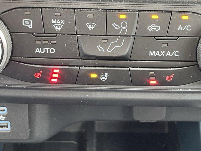 Photo of 2024 Shadow Black Ford Maverick