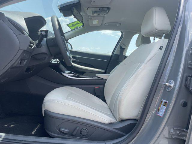 Photo of 2023 Hampton Gray Hyundai SONATA