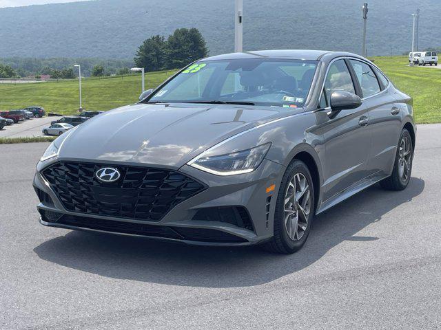 Photo of 2023 Hampton Gray Hyundai SONATA