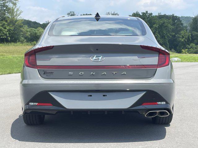 Photo of 2023 Hampton Gray Hyundai SONATA