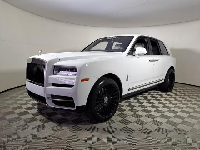 Photo of 2020 Arctic White Rolls-Royce Cullinan