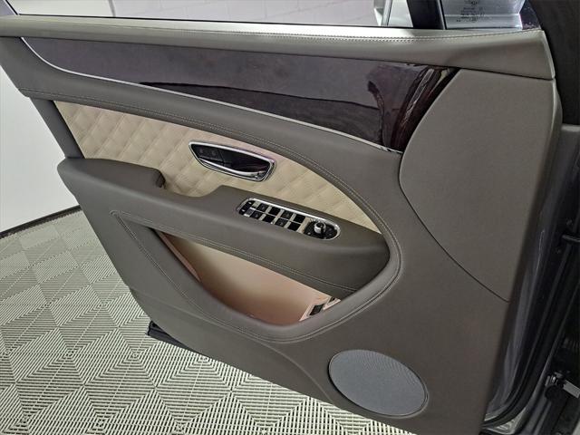 Photo of 2022 Hallmark Bentley Bentayga