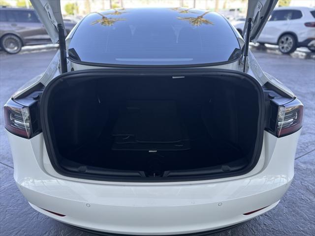Photo of 2021 Pearl White Multi-Coat Tesla Model 3
